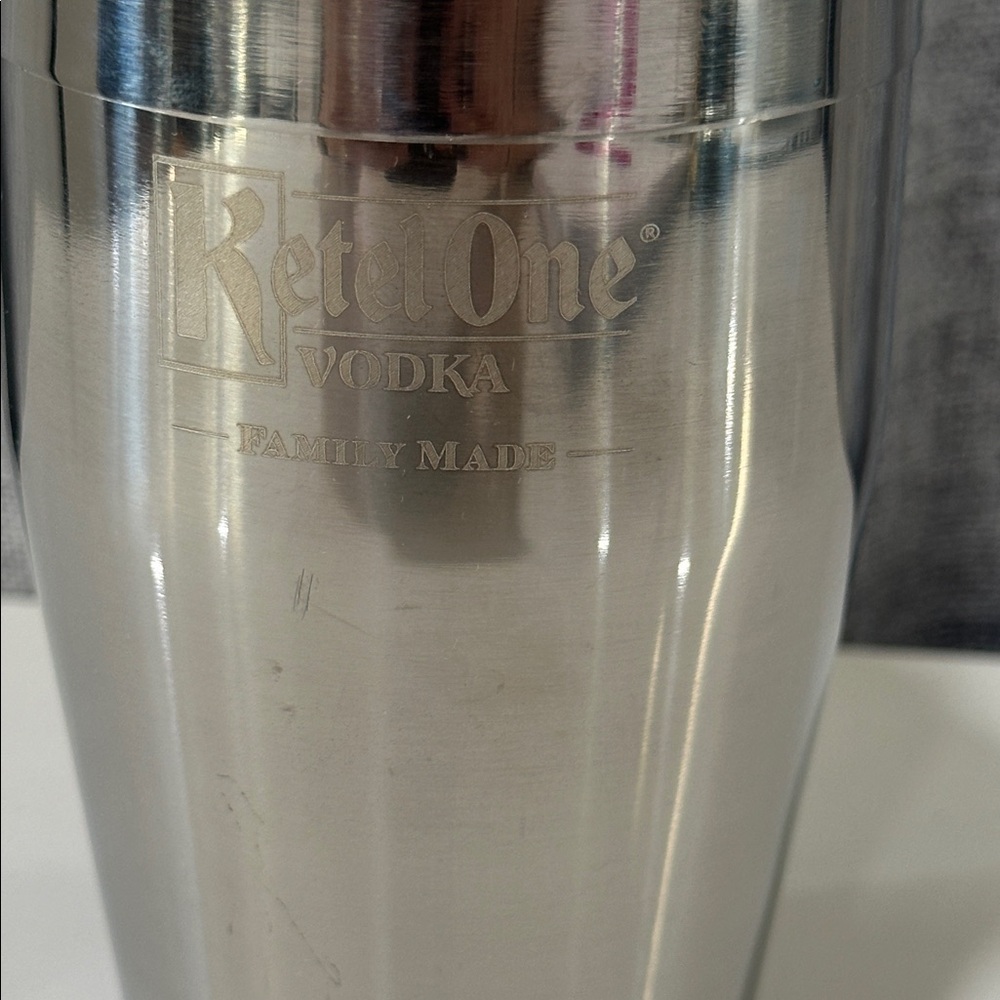 Premium ketel one Silver Vodka Cocktail Shaker. Brand new - Picture 2 of 7